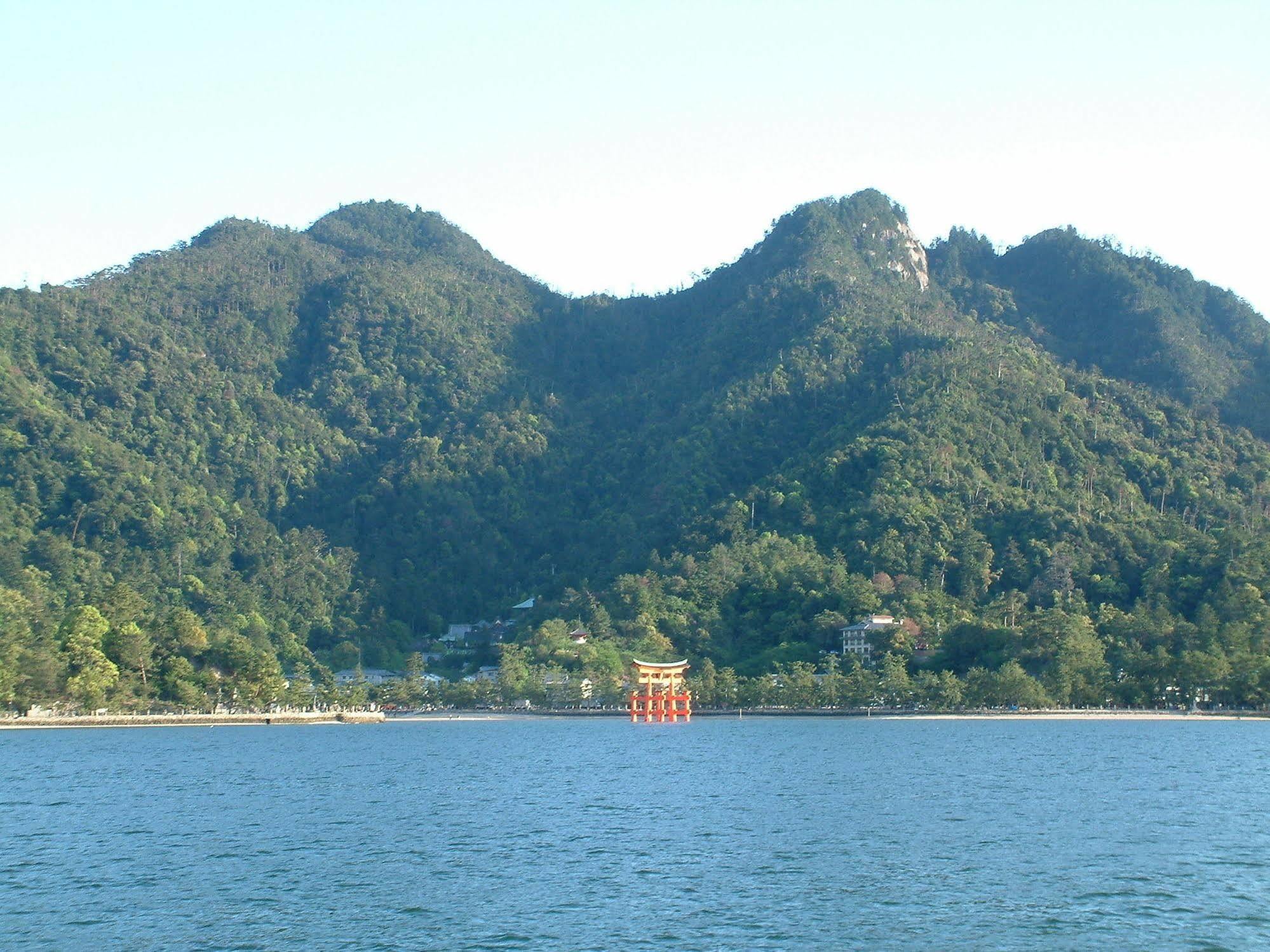 Miyajima Hotel Makoto Hatsukaichi Ngoại thất bức ảnh